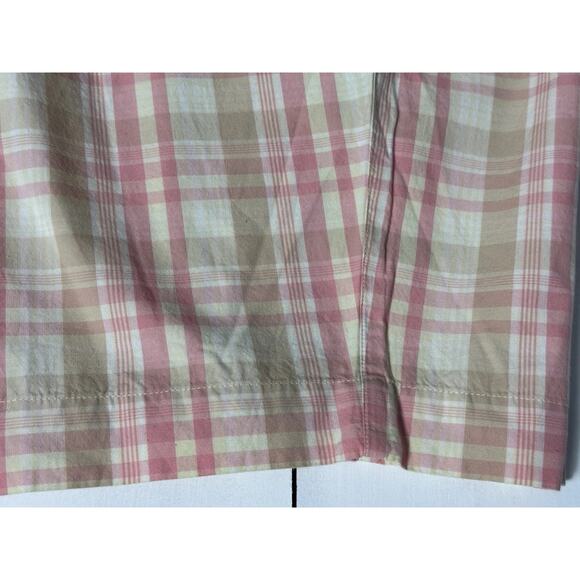 Women's Short Vanheusen Women’s Plaid Bermuda Shorts Pink Tan Cream Size 12 New - Picture 12 of 16